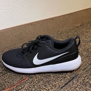 Women’s Nike Roshe Golf Shoes- Size 9.5